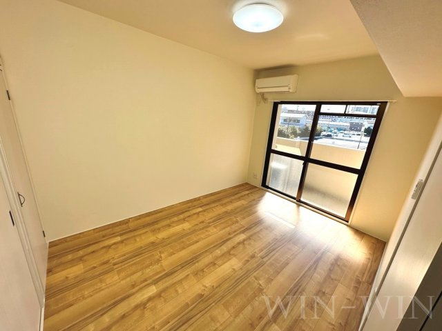 胡蝶羽根井の寝室