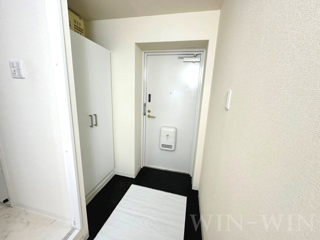 胡蝶羽根井の玄関