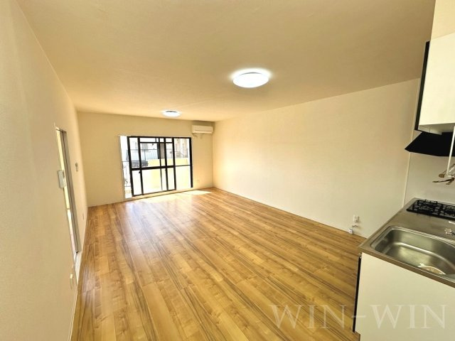 胡蝶羽根井の居間・リビング