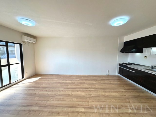 胡蝶羽根井の居間・リビング