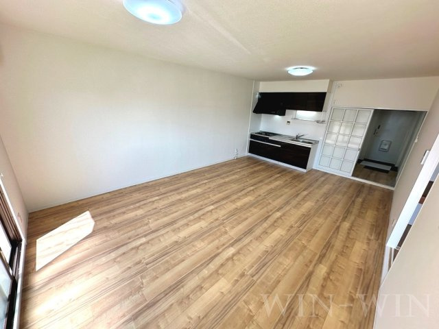 胡蝶羽根井の居間・リビング