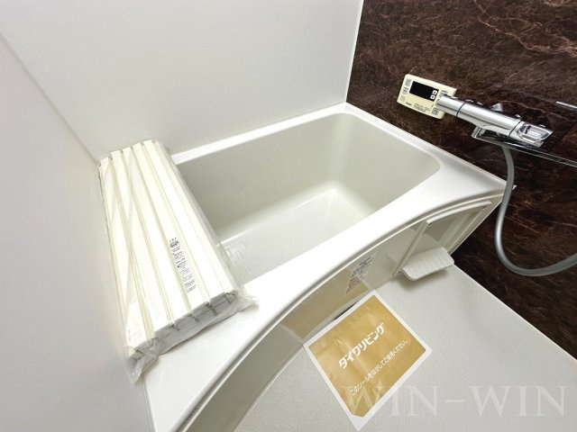 胡蝶羽根井の浴室