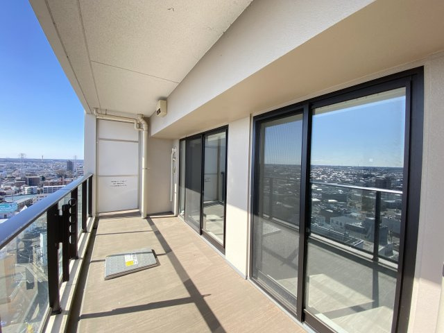 ☆成約☆プレミスト小山ステーションレジデンスのバルコニー