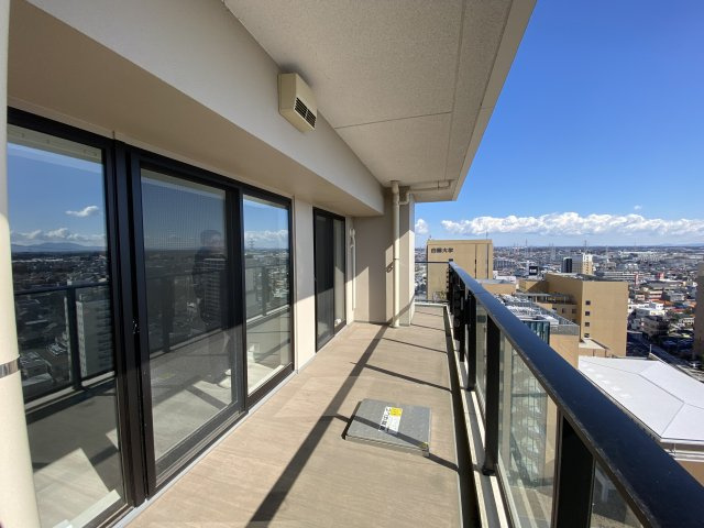 ☆成約☆プレミスト小山ステーションレジデンスのバルコニー