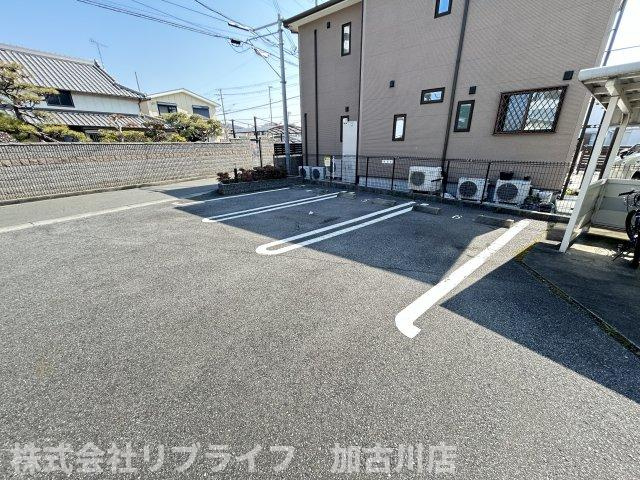 サニーハウス・HIROの駐車場