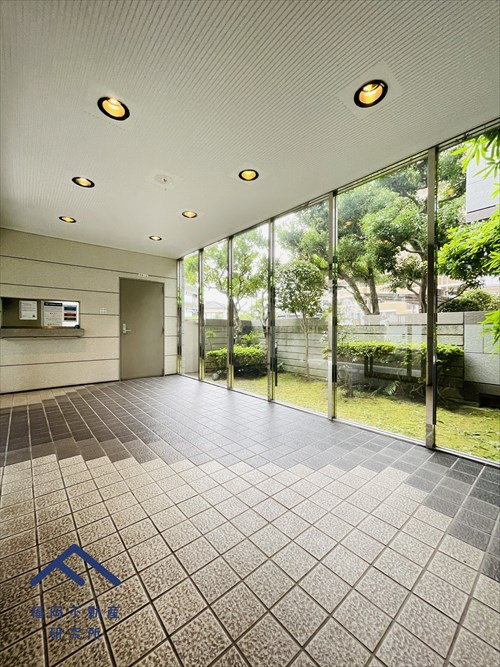 ロワールマンション西大橋2のエントランス