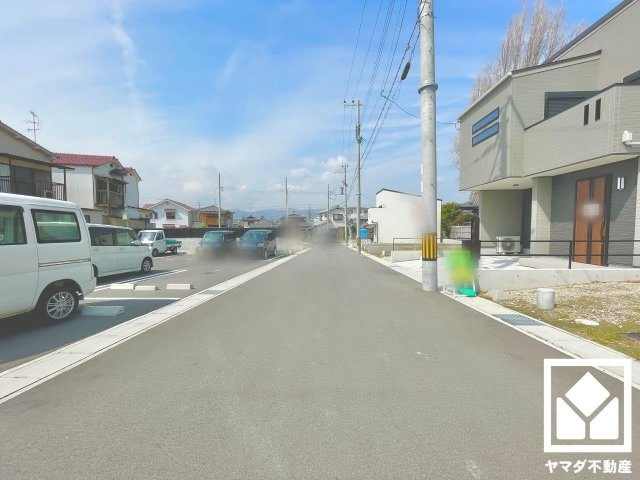 伏見区久我本町　2号地の前面道路含む現地写真
