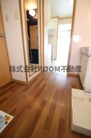 第7年見マンションの洗面所|ゆったりとスペースのある洗面所