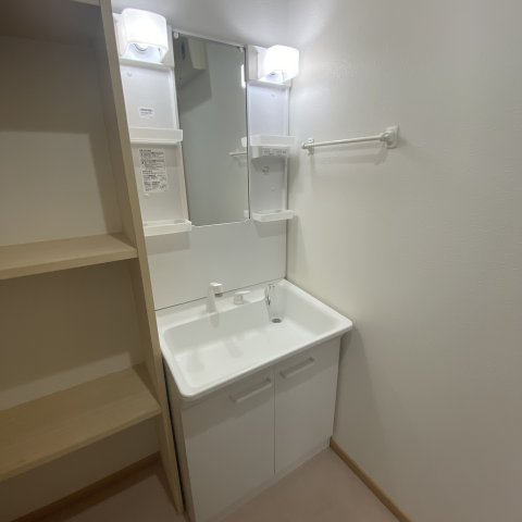 リヴァーハイツ輪西の洗面所