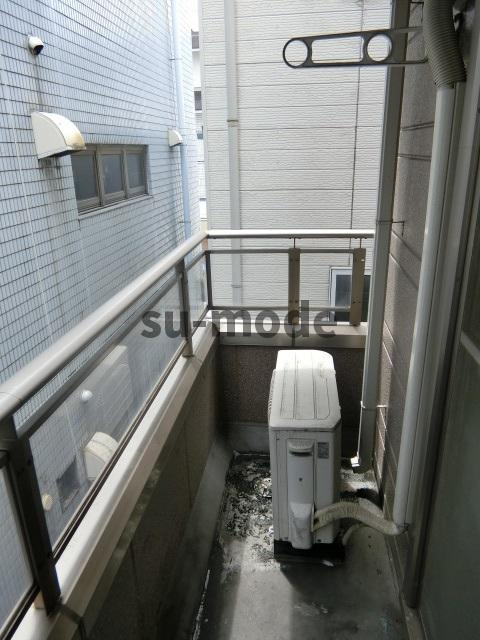 メゾンエルアンドジョイのバルコニー