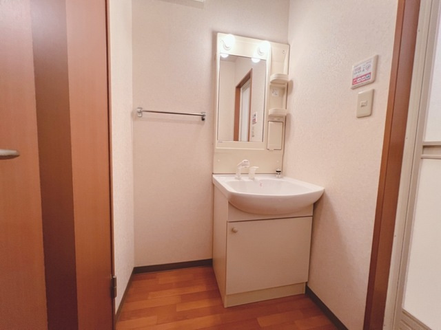 クレッシェンドの洗面所