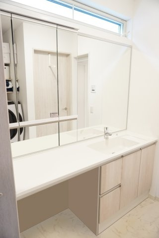 中古戸建　四條畷市岡山5丁目（令和2年築）の独立洗面台