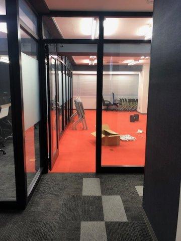 武蔵野ビルの内装|別フロアの写真です
