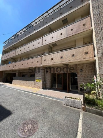 ルーエハイム千里丘の外観