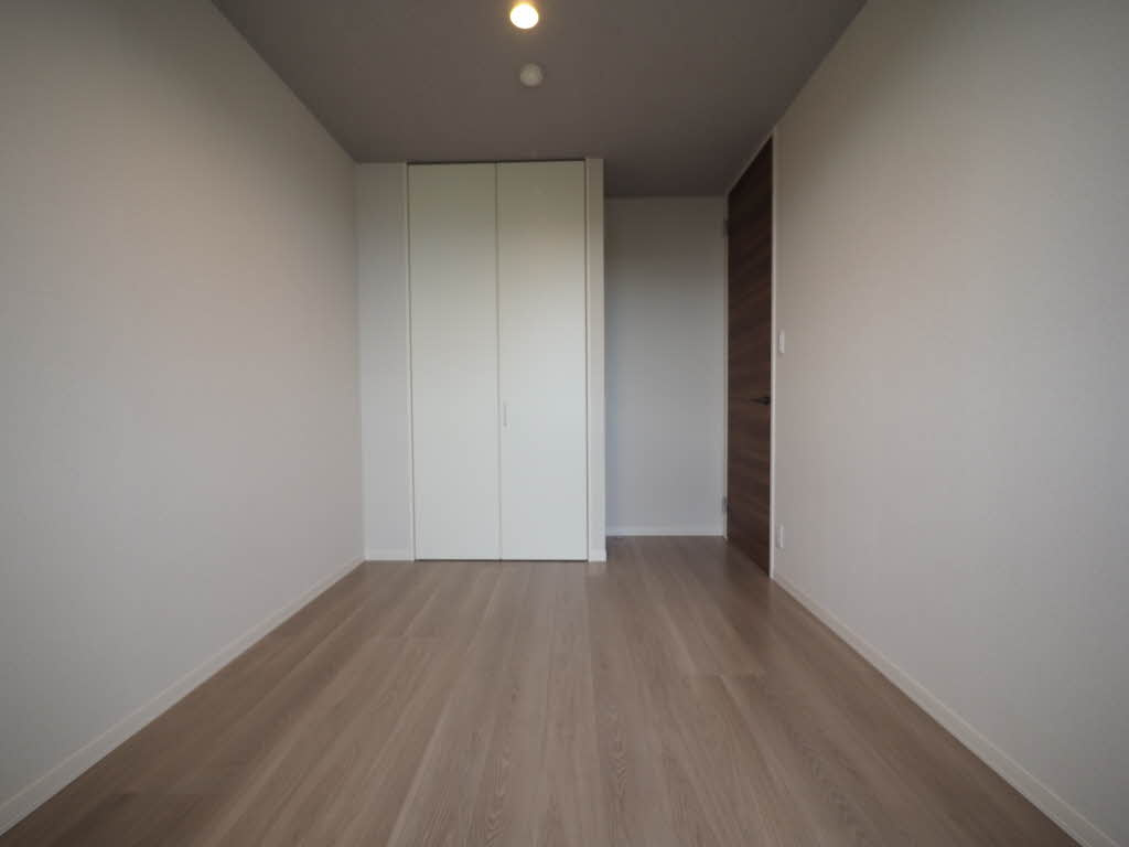 プレステージ櫛原の洋室