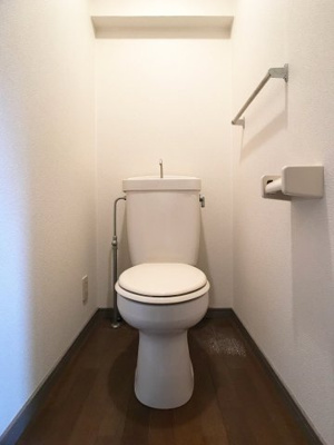 【トイレ】 | グランメール吉塚 | 別号室の写真になります。現況優先。