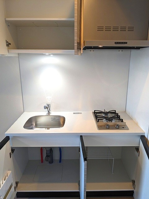 GEO ENT上野松が谷の設備|ガス２口システムキッチンです