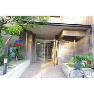 【エントランス】