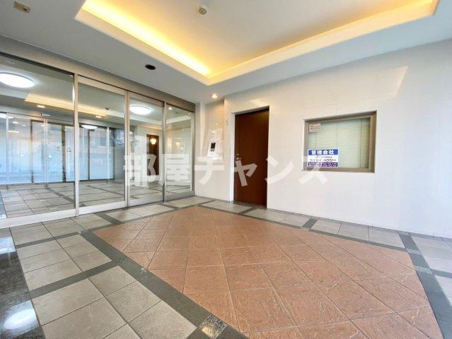 KDXレジデンス神宮前のエントランス