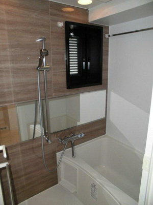 【洗面所】 | ヴィラージュ博多ステーション | 別号室の写真になります。現況優先。