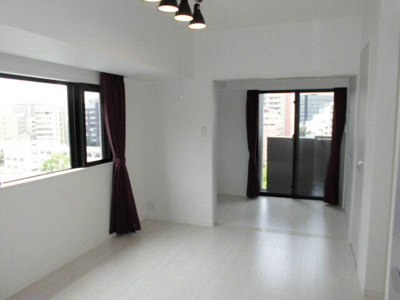 【バルコニー】 | ヴィラージュ博多ステーション | 別号室の写真になります。現況優先。