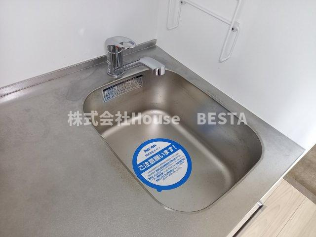 セレニテ神戸元町クレアのキッチン