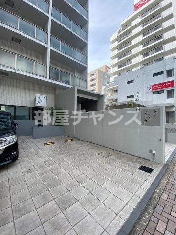 ユーレジデンス東桜(旧:KDXレジデンス東桜Ⅱ)の駐車場