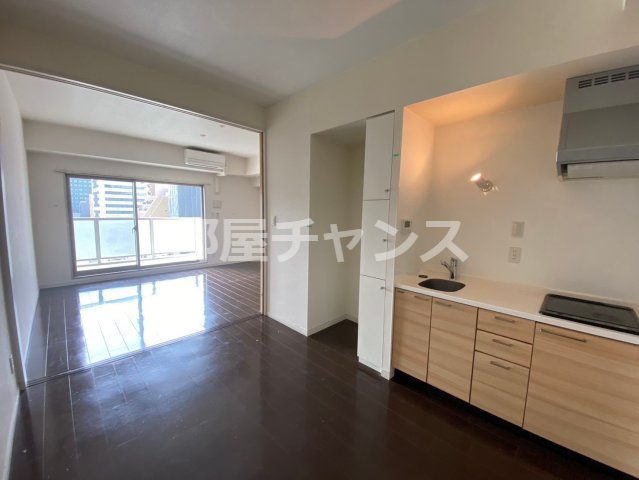 ユーレジデンス東桜(旧:KDXレジデンス東桜Ⅱ)の居間・リビング