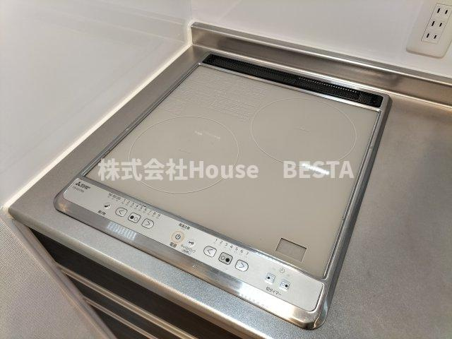 セレニテ神戸元町クレアのキッチン