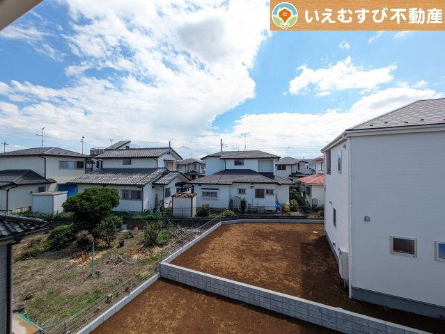 Livele Garden.S　本庄万年寺の展望|高い建物が無く開放感のある展望
バルコニーからの展望も開けていて閑静な住宅地が望めます。日当りも良いですね♪