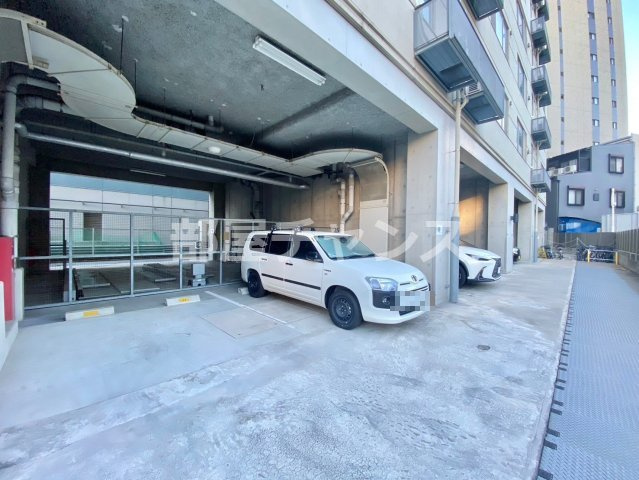 KDXレジデンス東桜Iの駐車場