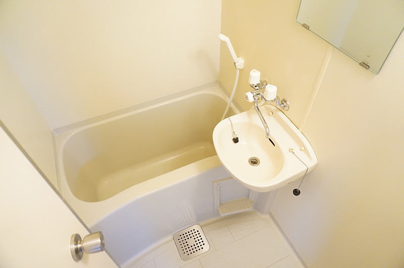 ロジュマン幕張の浴室