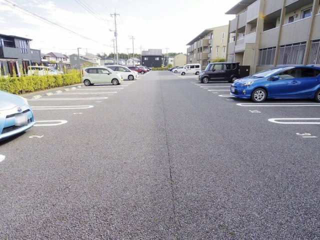 アルカディアAB Aの駐車場|駐車場