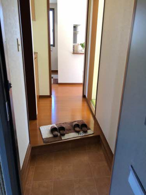 【玄関】 | シャーメゾン西平原A棟 | ゆったりとした玄関です