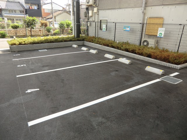 プランドール新大阪ＳＯＵＴＨレジデンスの駐車場