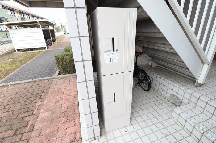 クレスト松代 ＡＢＣＤの設備|宅配BOX