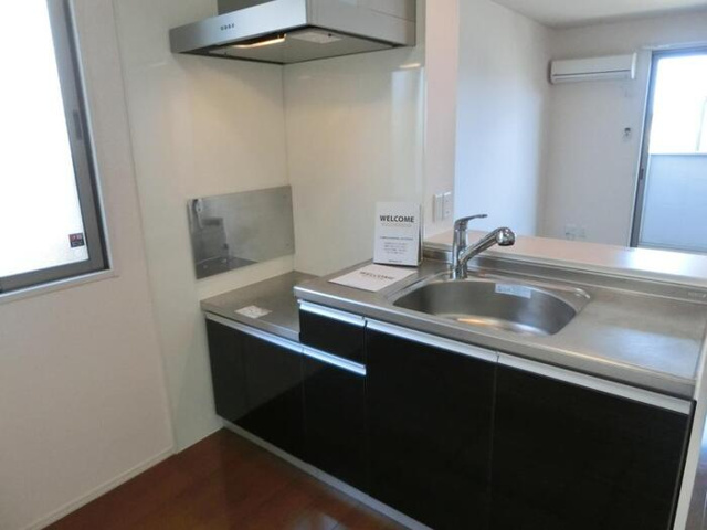 アーク・ウィルのキッチン|反転です