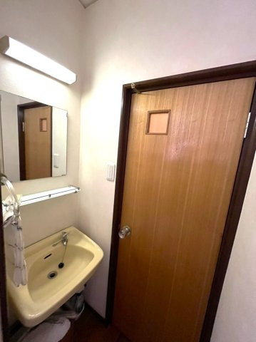 和歌山市小松原5丁目・中古戸建・114486の洗面所