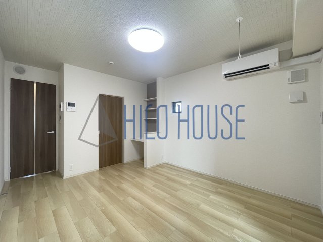 ＫＡＲＡＺ（カラズ）の居間・リビング