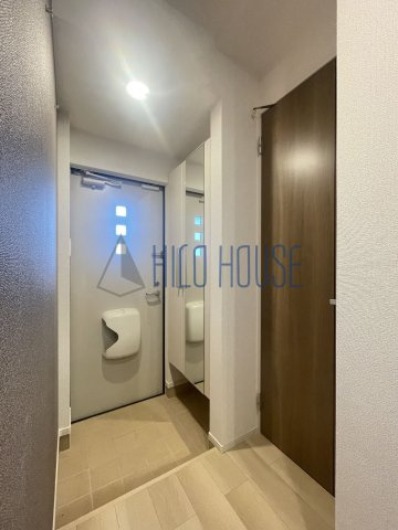 ＫＡＲＡＺ（カラズ）の玄関