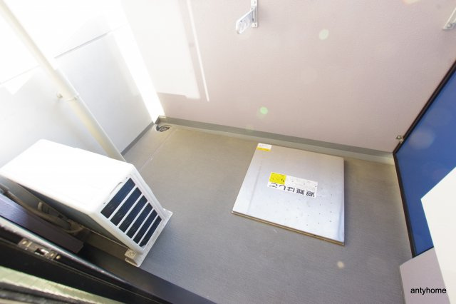 S-RESIDENCE新大阪WEST　仲介手数料無料のバルコニー