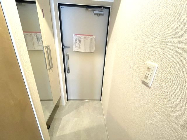 オリエントレジデンス門真栄町の玄関