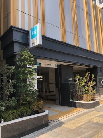 鈴越ビルの周辺