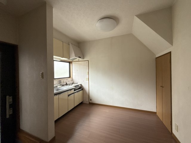 パインヒルズの居間・リビング