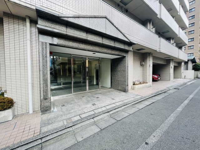 リーラ文京本駒込のエントランス
