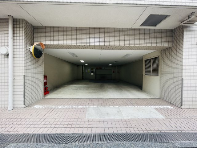 リーラ文京本駒込の駐車場