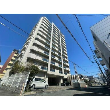 グラン・パレ甲南山手トリニティの外観