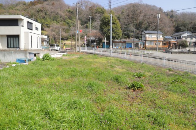 【外観】 | 販売されている全ての土地が、宅地用の土地であるとは限りません。都市計画法に基づき、基本的に住宅を建てることができるのは土地計画区であることに加え、市街化区域として定められている地域のみとなっています。