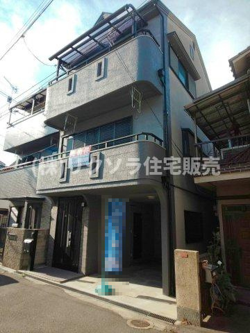 枚方市南中振2丁目　中古戸建ての外観|新しい生活にいかがでしょうか？外観はお住まいの顔になります。こだわりたいポイントですね。外壁塗装や屋根塗装のご相談も承っております。
■現地内覧・資金計画相談・住宅ローン相談もお問合せ受付中■