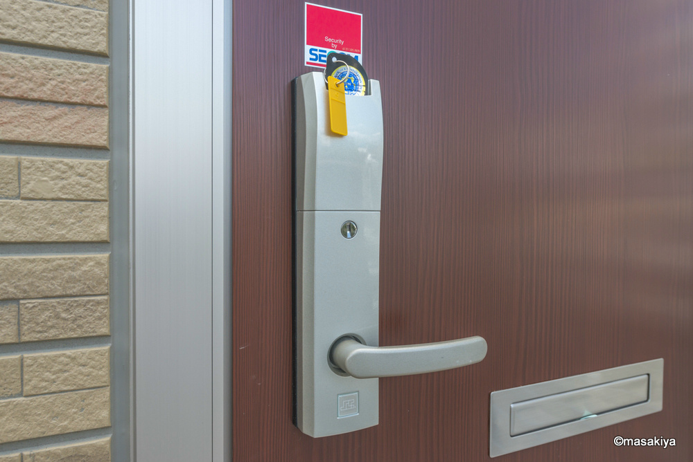 アズーリのエントランス|カードキー